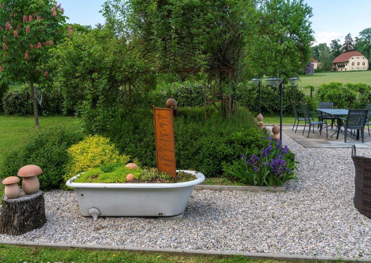Gutshof Bartl 1 Apartment Клагенфурт Екстериор снимка