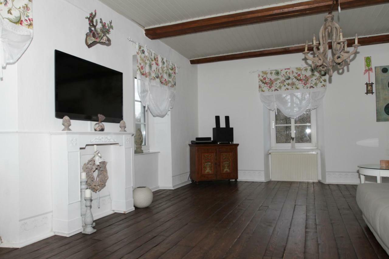 Gutshof Bartl 1 Apartment Клагенфурт Екстериор снимка