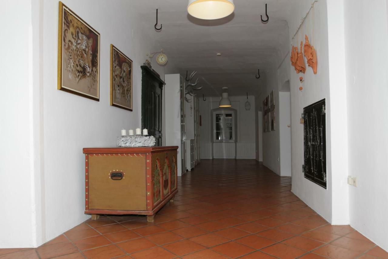 Gutshof Bartl 1 Apartment Клагенфурт Екстериор снимка