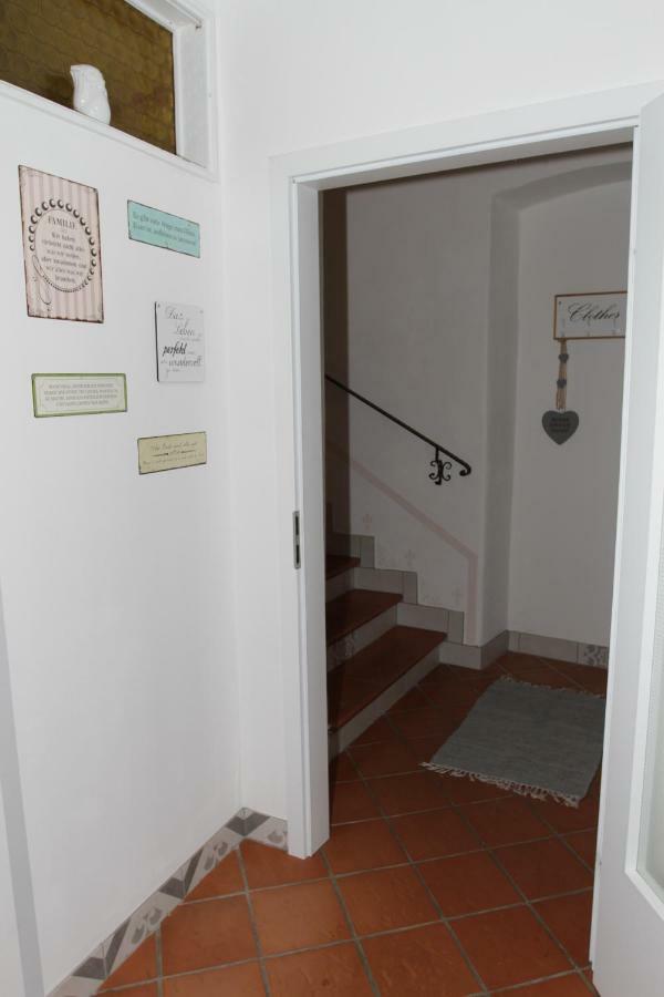 Gutshof Bartl 1 Apartment Клагенфурт Екстериор снимка