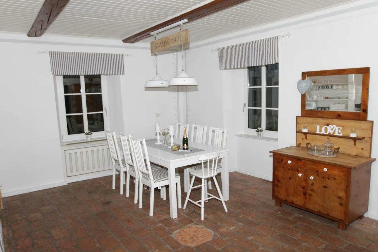 Gutshof Bartl 1 Apartment Клагенфурт Екстериор снимка
