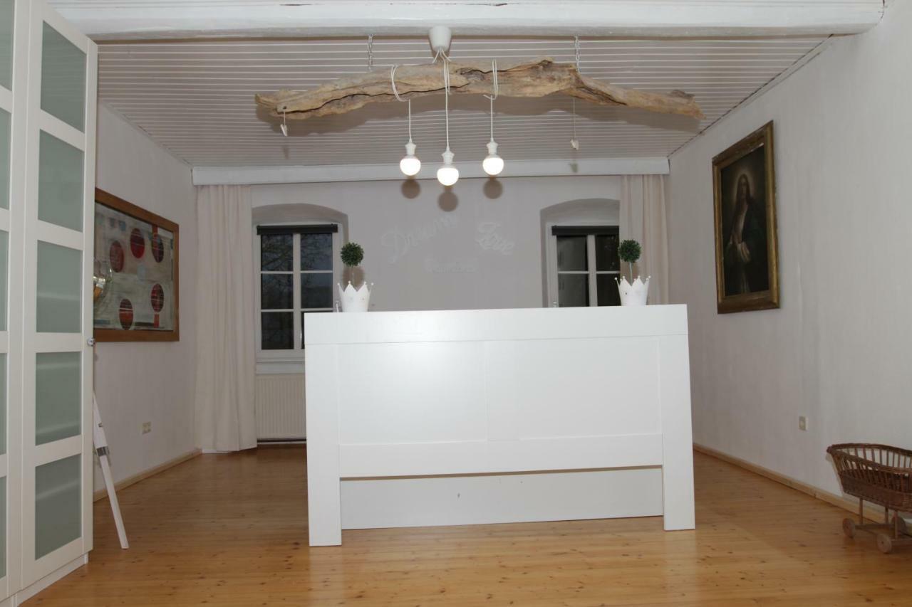 Gutshof Bartl 1 Apartment Клагенфурт Екстериор снимка