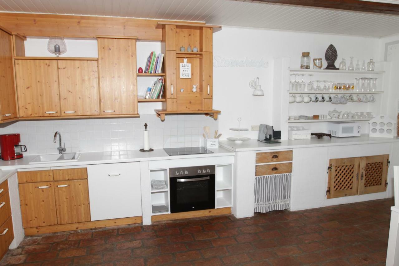 Gutshof Bartl 1 Apartment Клагенфурт Екстериор снимка