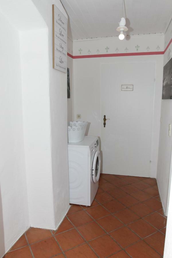 Gutshof Bartl 1 Apartment Клагенфурт Екстериор снимка