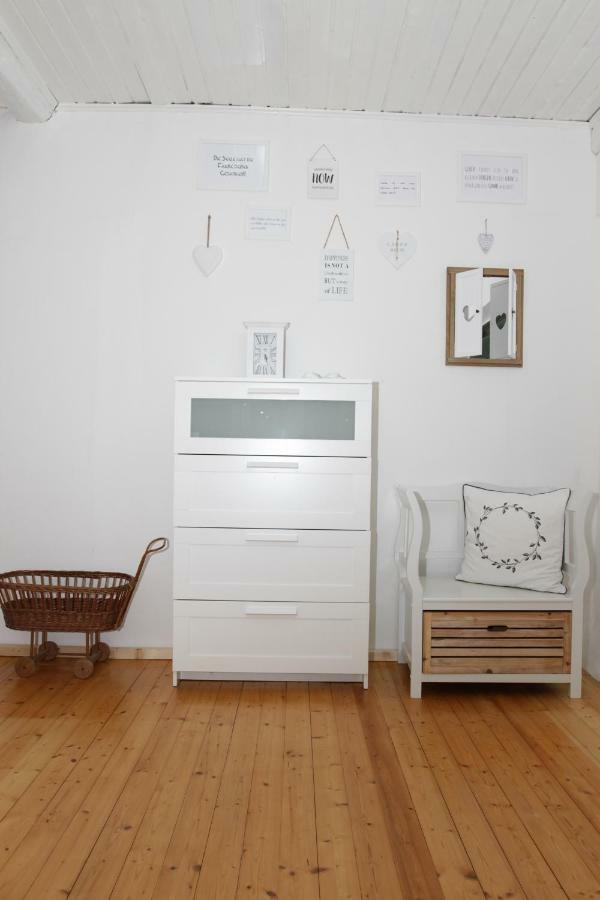 Gutshof Bartl 1 Apartment Клагенфурт Екстериор снимка